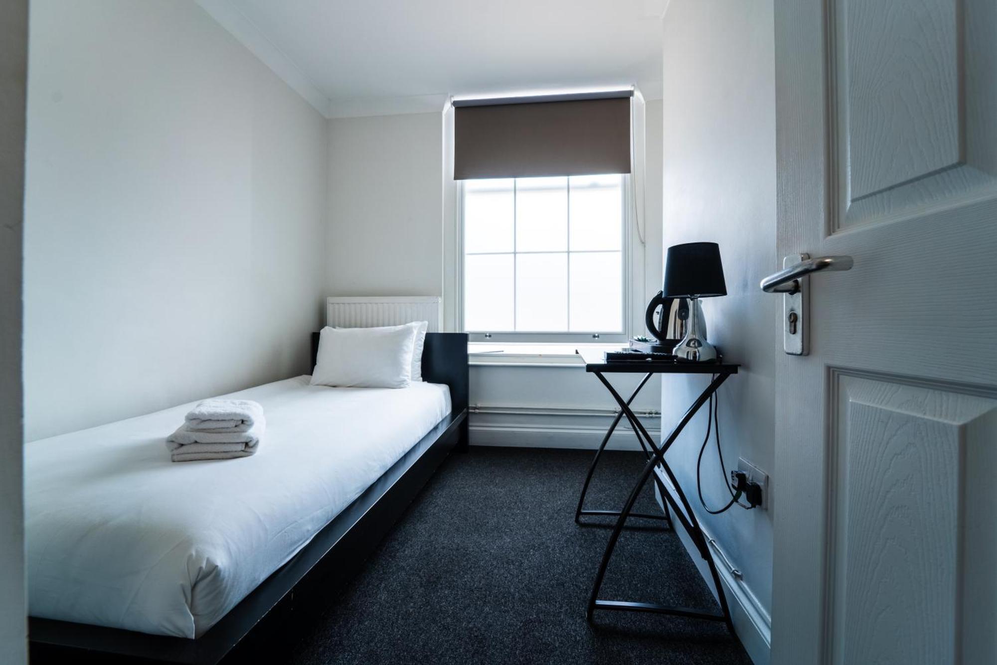 Single Room,1580264379:JPEG