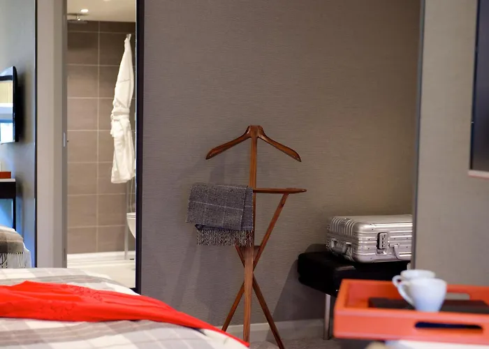 The Lodge Hotel - Putney