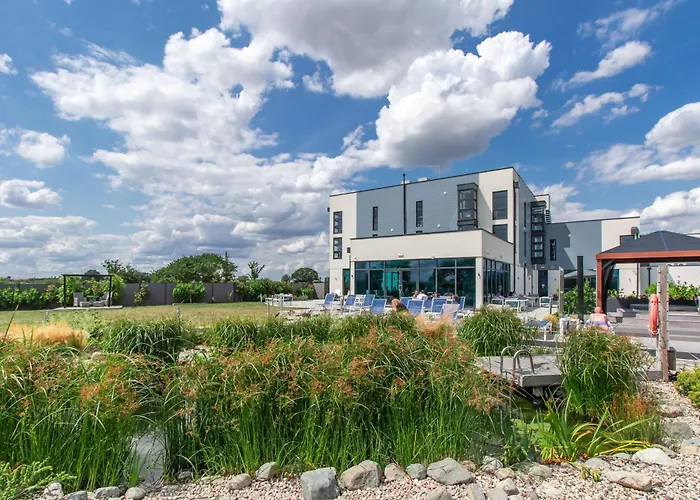 Glass House Retreat