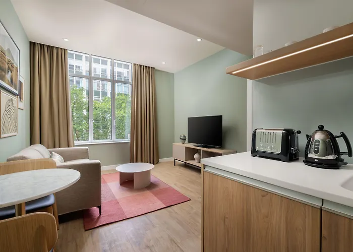 The Lincoln Suites